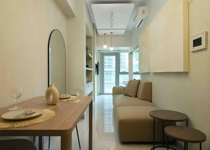 1 Bedroom With Balcony In Uptown Bgc Apartment Manila
