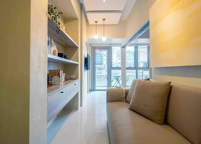 Apartment 1 Bedroom With Balcony In Uptown Bgc Manila