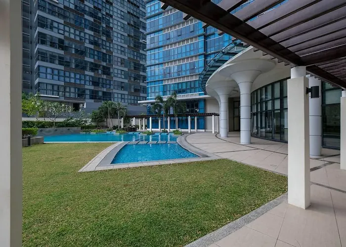 1 Bedroom With Balcony In Uptown Bgc