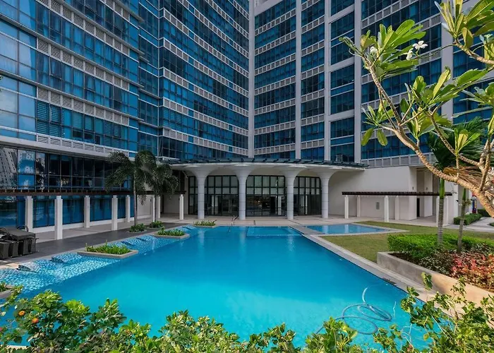 1 Bedroom With Balcony In Uptown Bgc Apartment