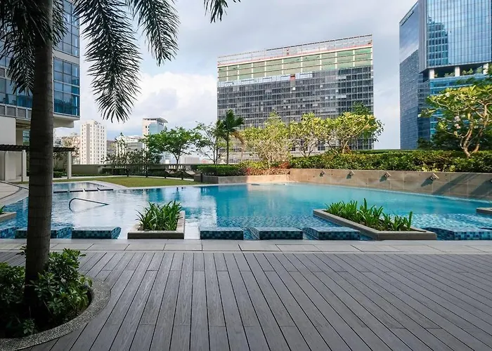 1 Bedroom With Balcony In Uptown Bgc * Manila
